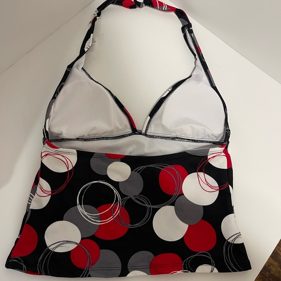 NWOT FADED GLORY | BLACK/GRAY/RED/WHITE TANKINI SWIMSUIT TOP | SIZE 4/6 SMALL - Picture 2 of 7